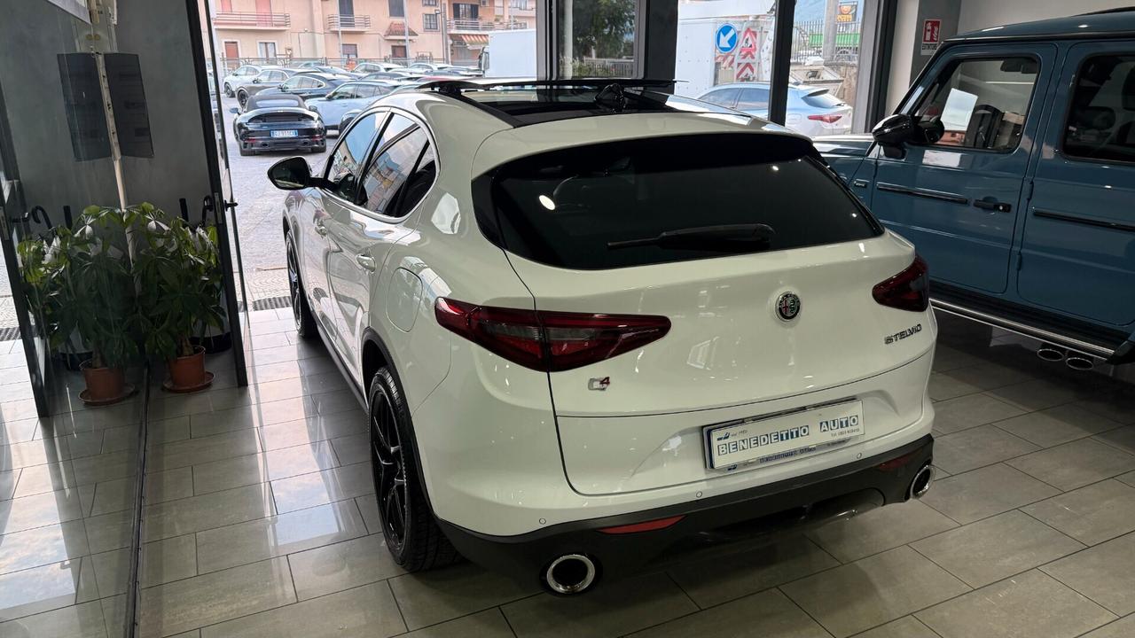 ALFA ROMEO STELVIO TETTO APRIBILE