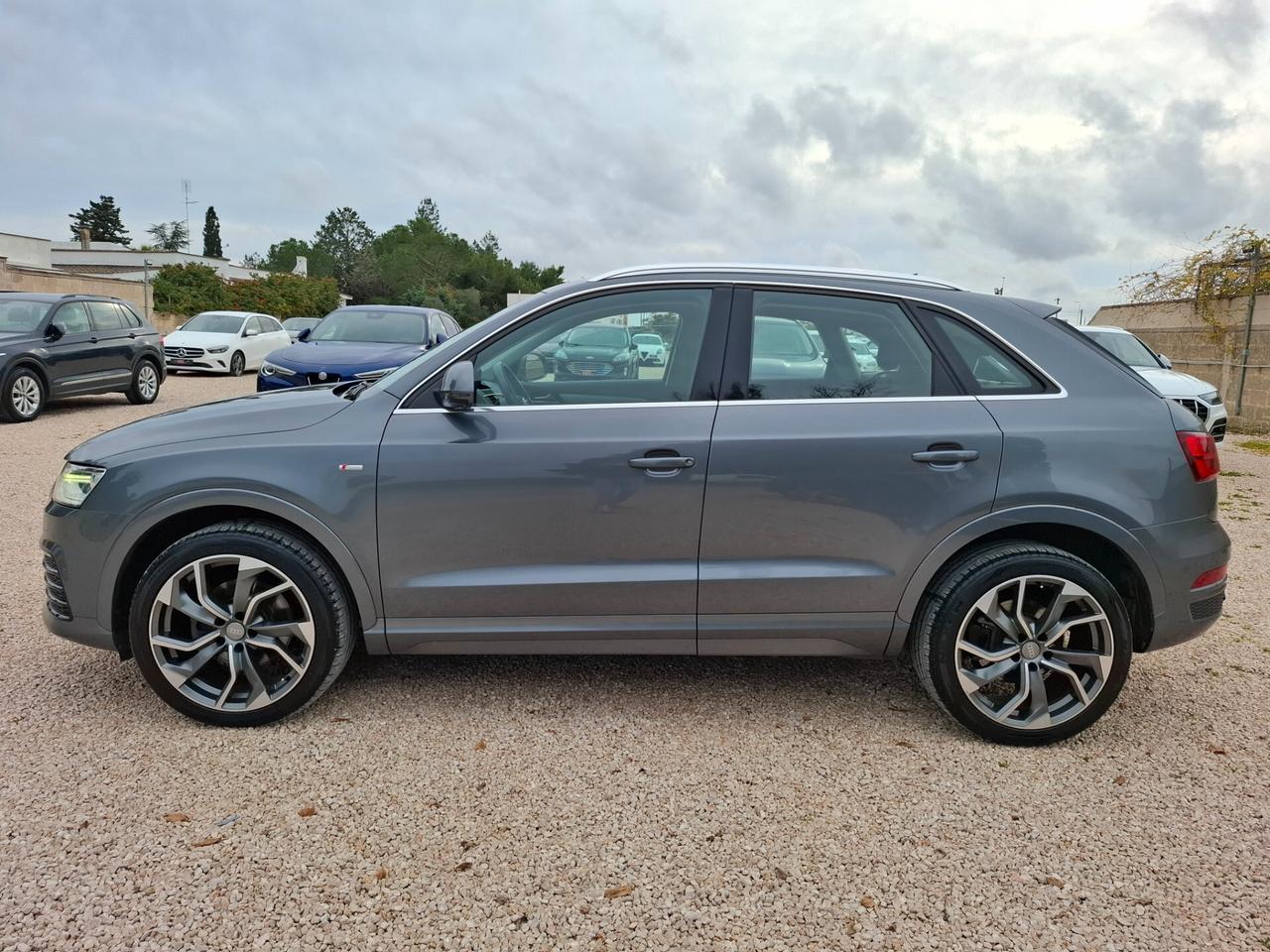 Audi Q3 S-LINE 2.0 TDI 150cv *LED-NAVY*RADAR-