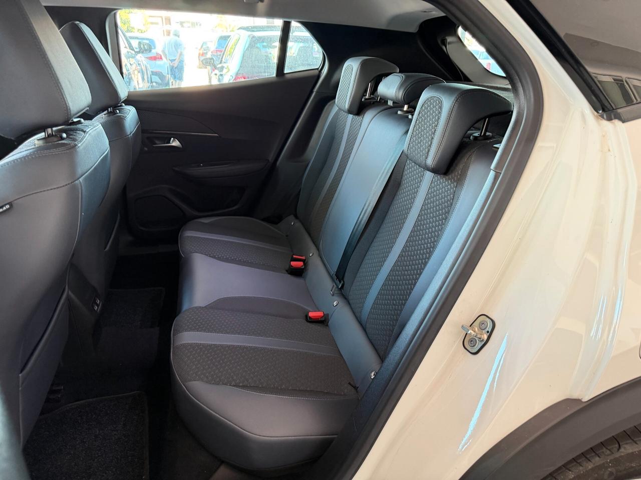 Peugeot 2008 PureTech 130 S&S Allure (96kw)