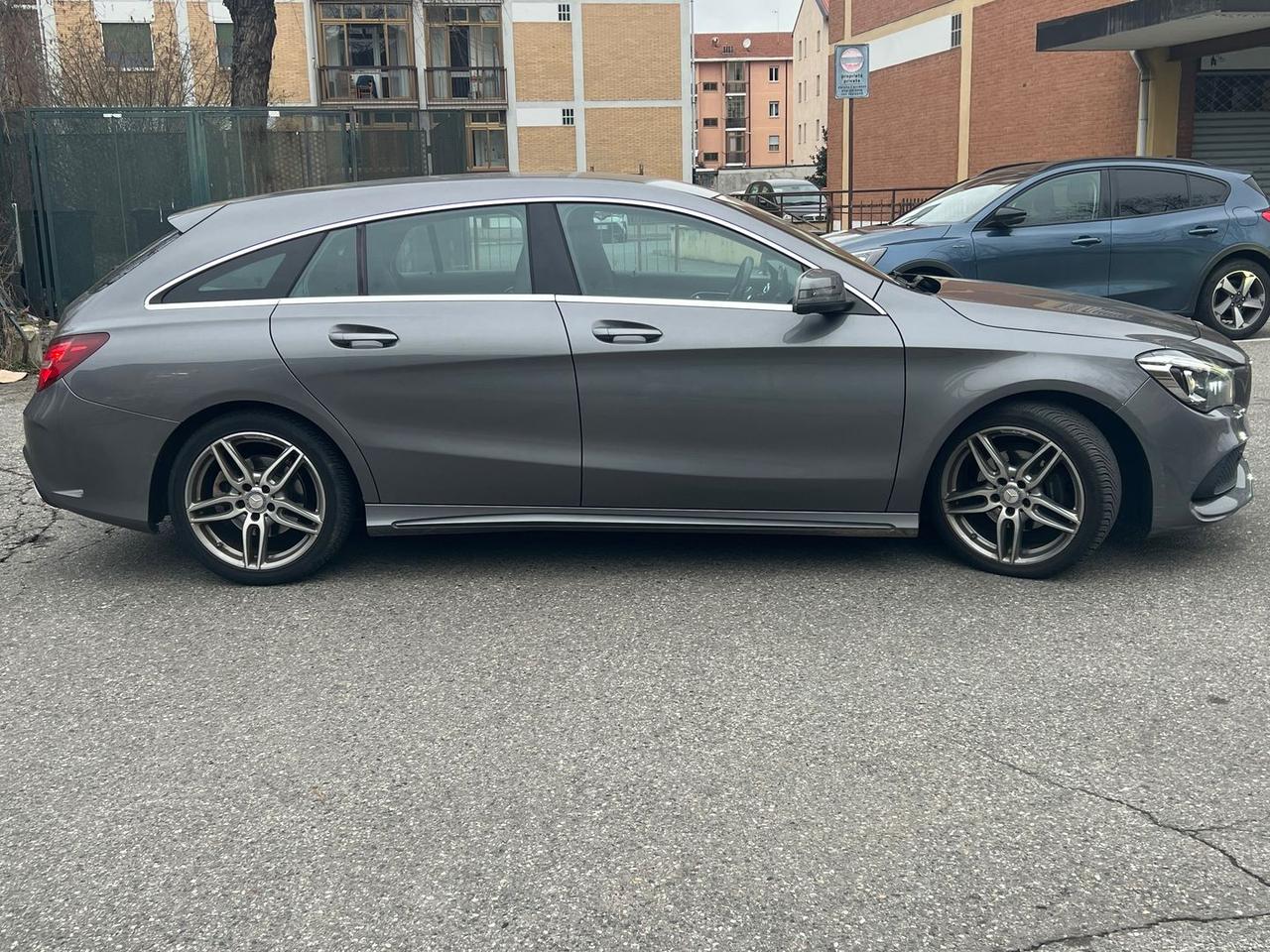 Mercedes-Benz CLA 200 Premium CLA 200 D #9329