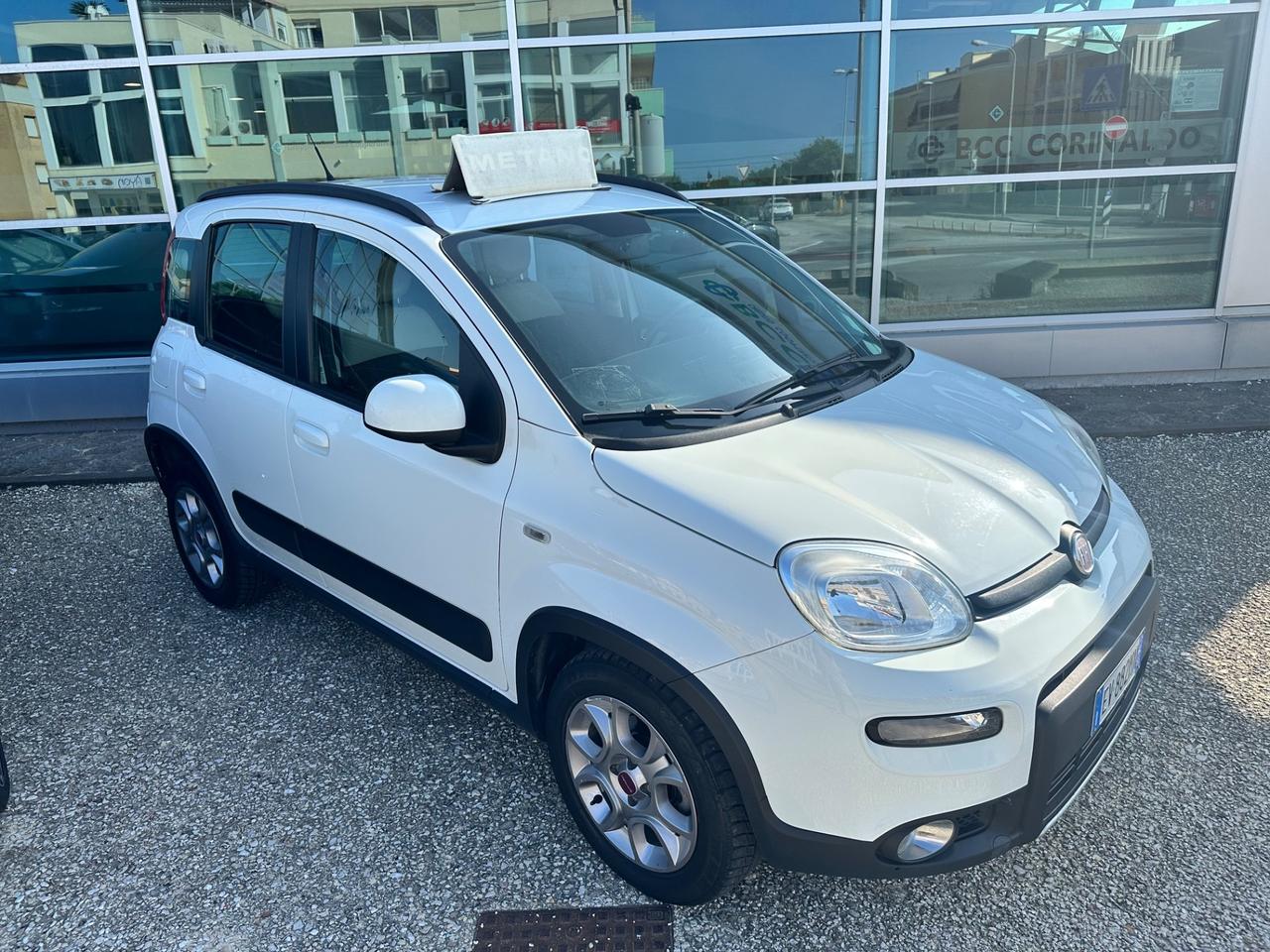 Fiat Panda 0.9 TwinAir Turbo Natural Power Trekking