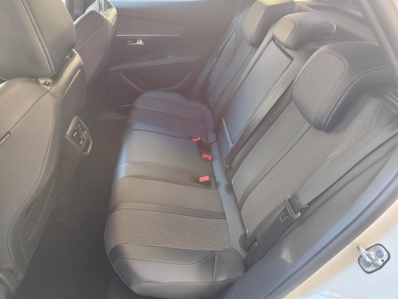 Peugeot 3008 BlueHDi 130CV EAT8 Allure Pack NAVI