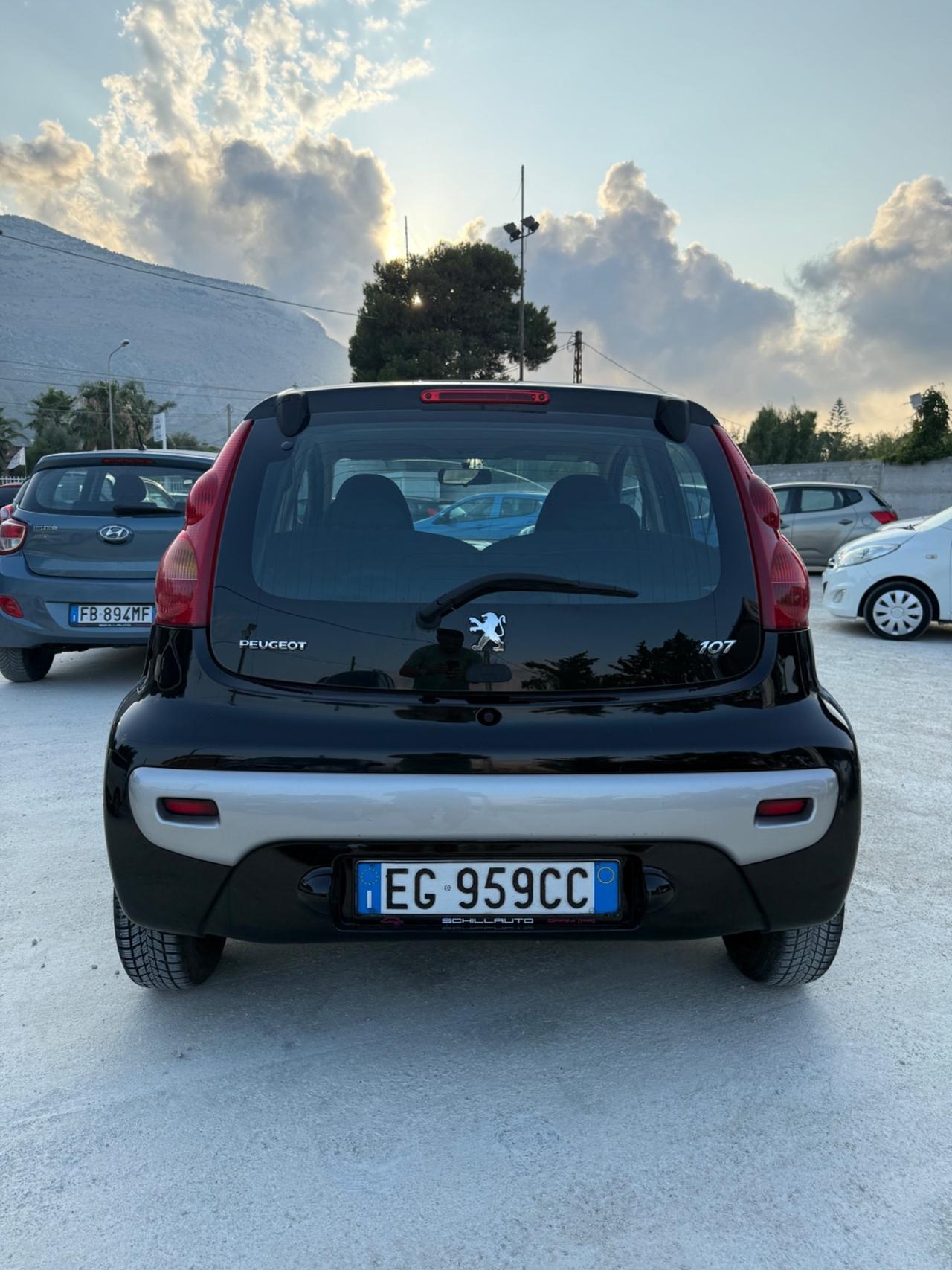 Peugeot 107 1.0 68CV 5p. Allure