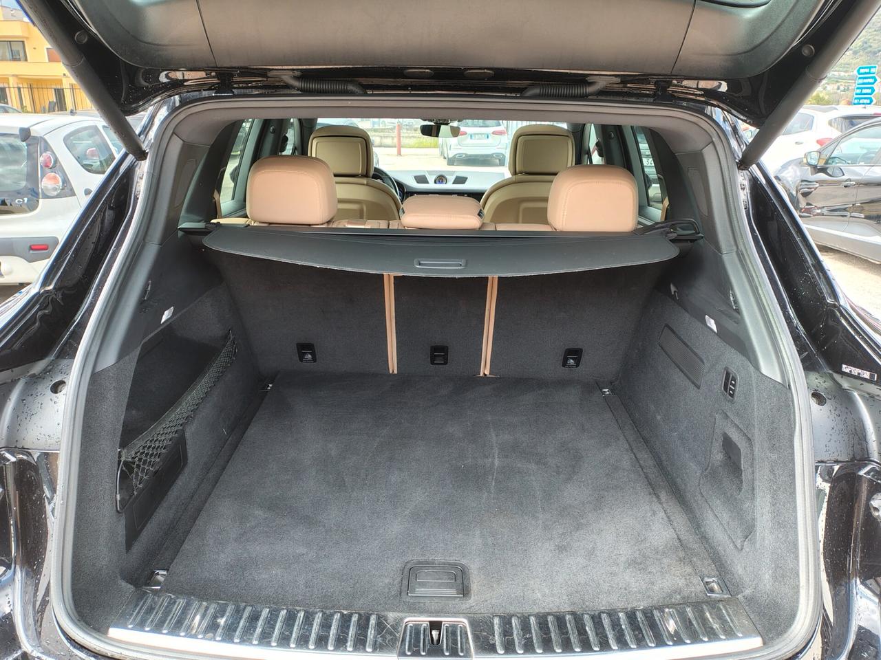 Porsche Cayenne 3.0 V6 "UNIPROPRIETARIO"