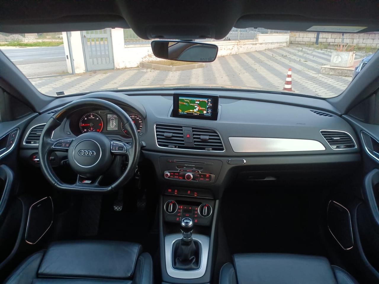 Audi Q3 2.0 TDI 150 CV S line Edition