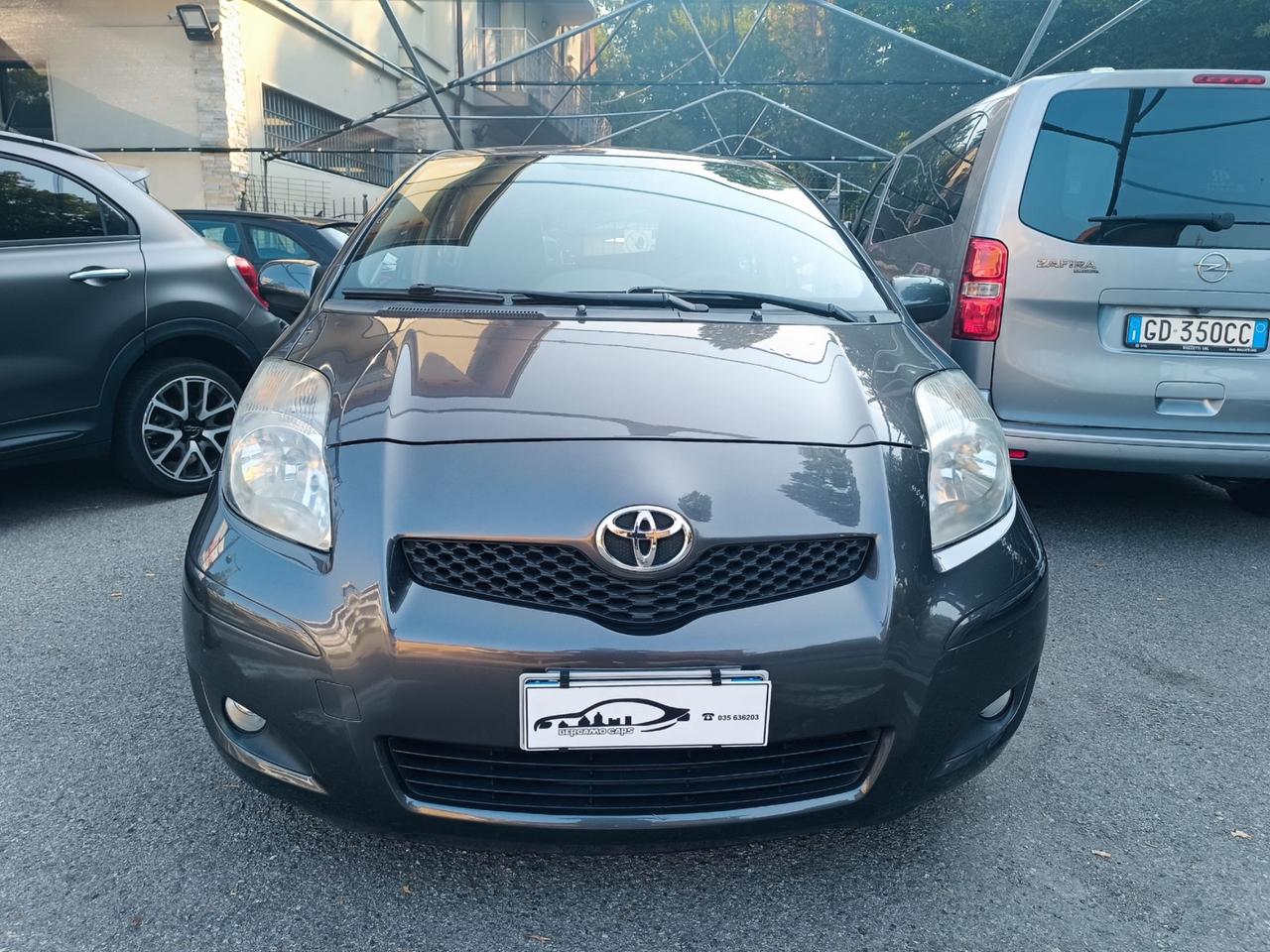 Toyota Yaris 1.3 AUTOMATICA M-MT Sol 2 TRENI GOMME
