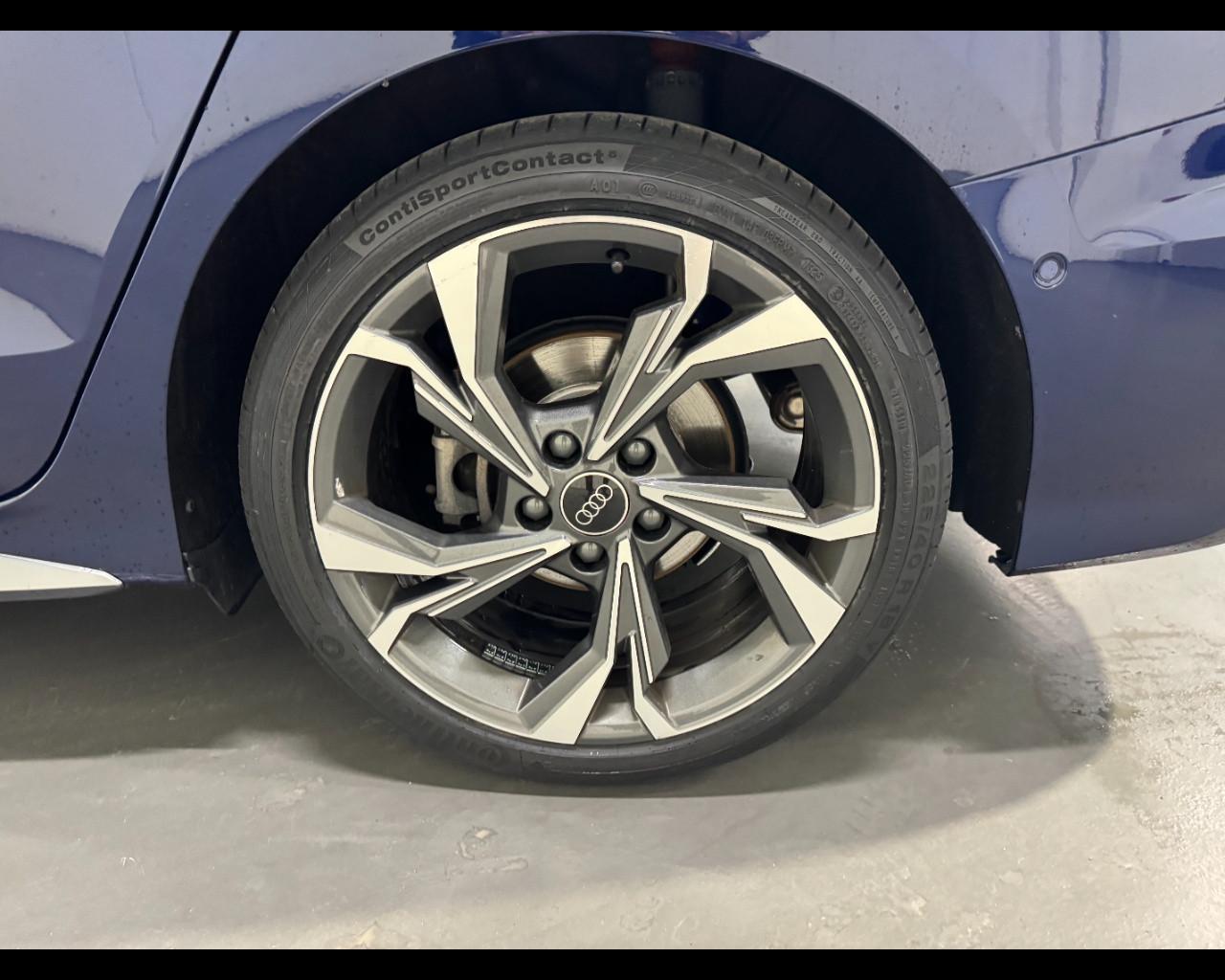 AUDI A3 SEDAN 35 TDI S-TRONIC S LINE