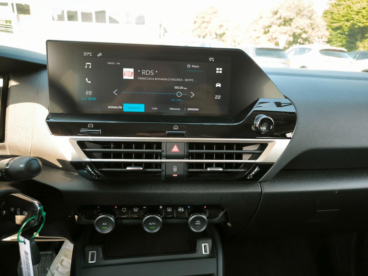 Citroen C4 Hybrid 136 e-DCS6 Plus