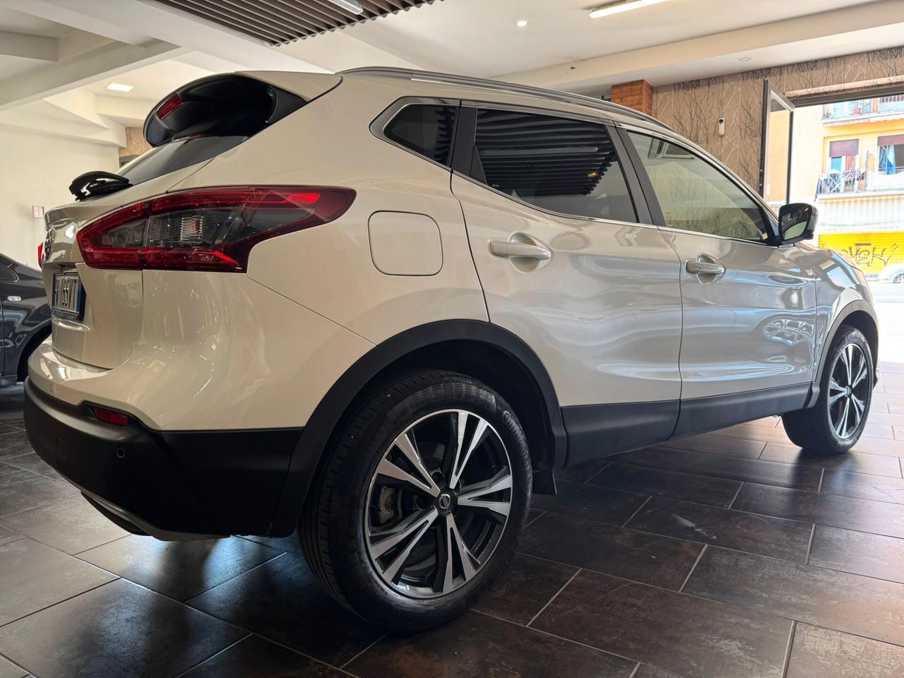 Nissan Qashqai 1.3 DIG-T 140 CV Tekna+