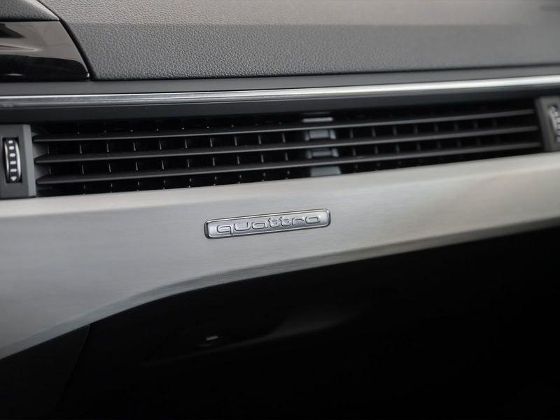 Audi A4 Avant 40 TDI quattro S tronic S line edition