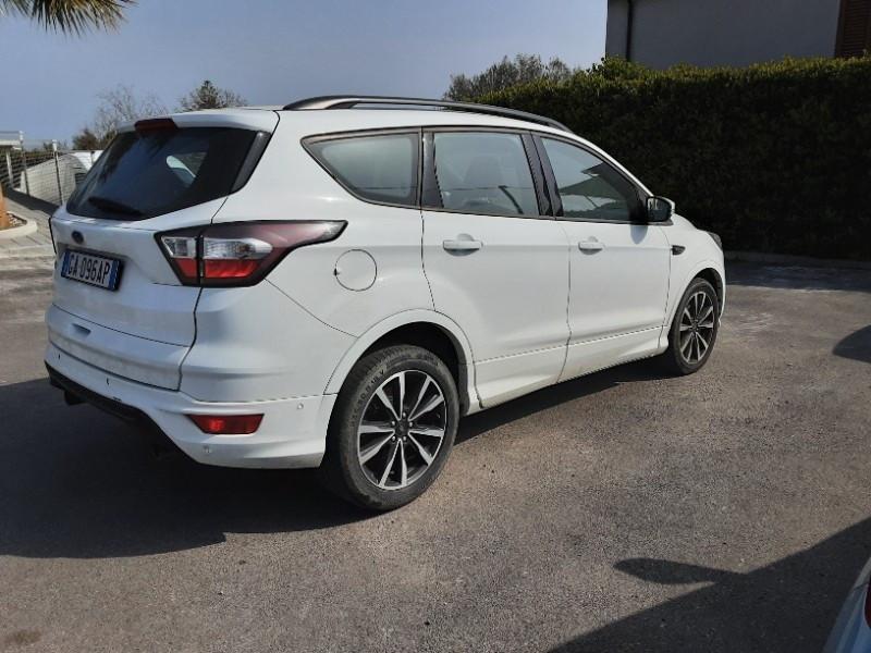 Ford Kuga 1.5 TDCI 120 CV S&S 2WD ST-Line