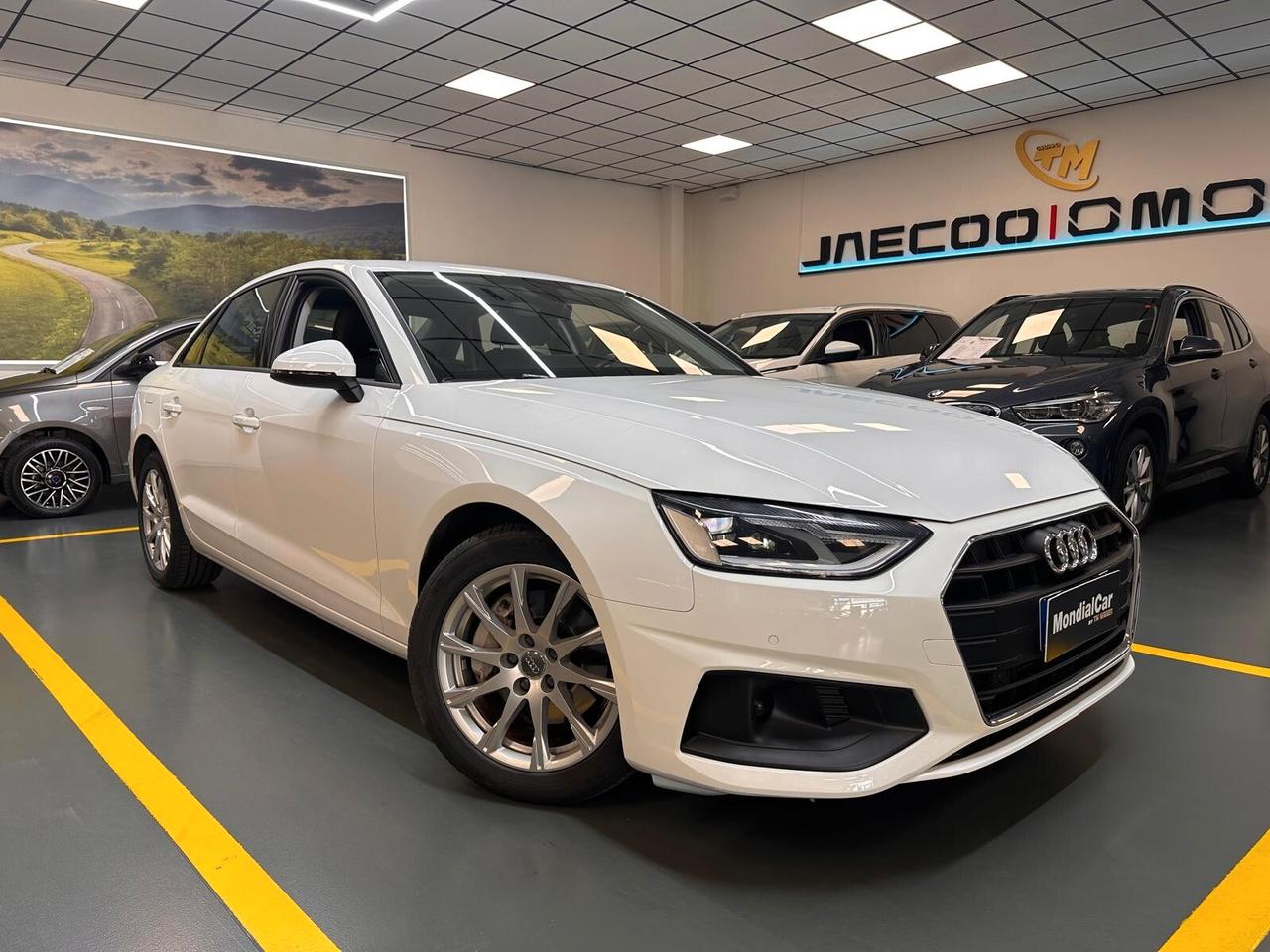 Audi A4 40 2.0 tfsi mhev Business 204cv s-tronic