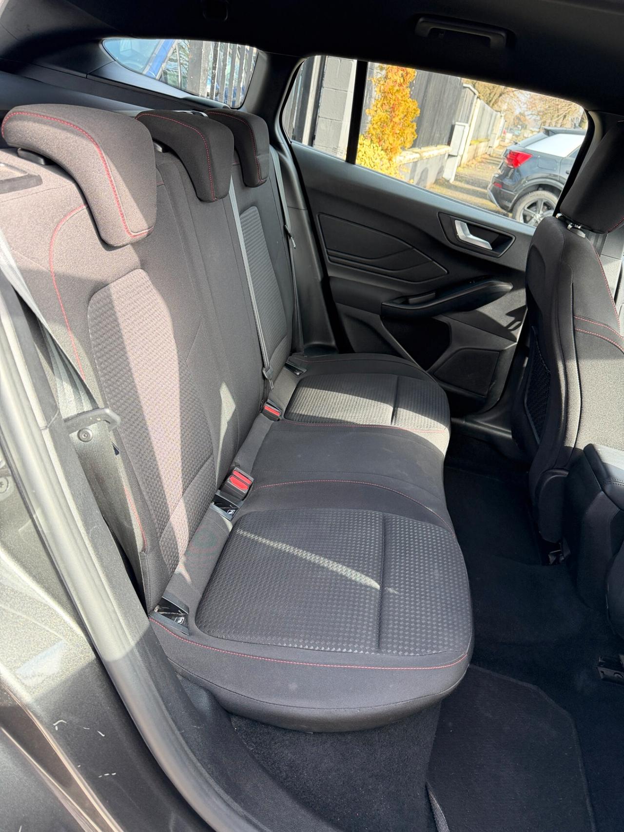 Ford Focus 1.5 EcoBlue 115 CV automatico SW ST-Line Design