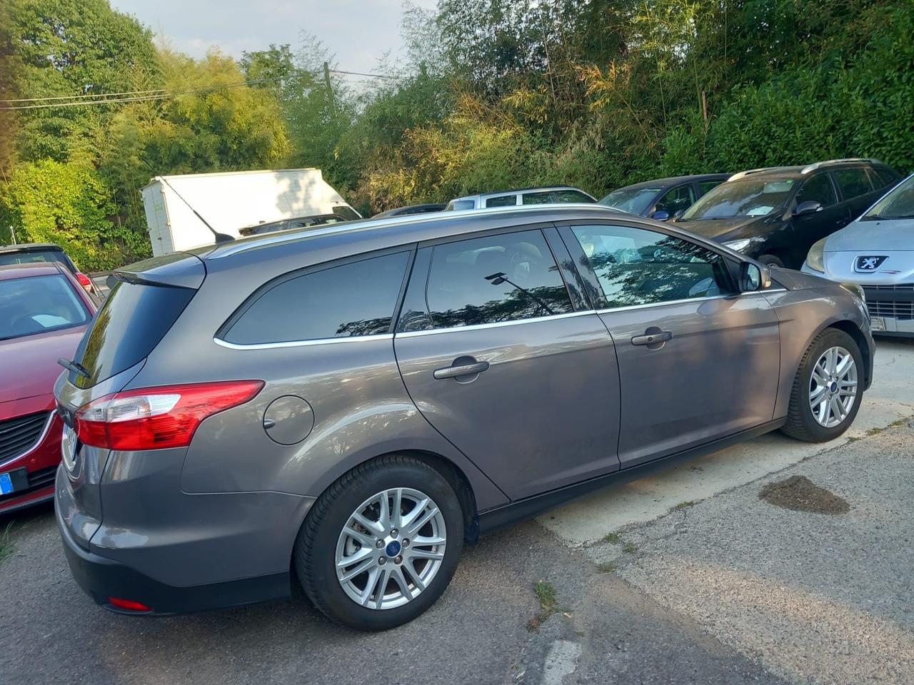 Ford Focus 1.6 120 CV GPL SW Titanium