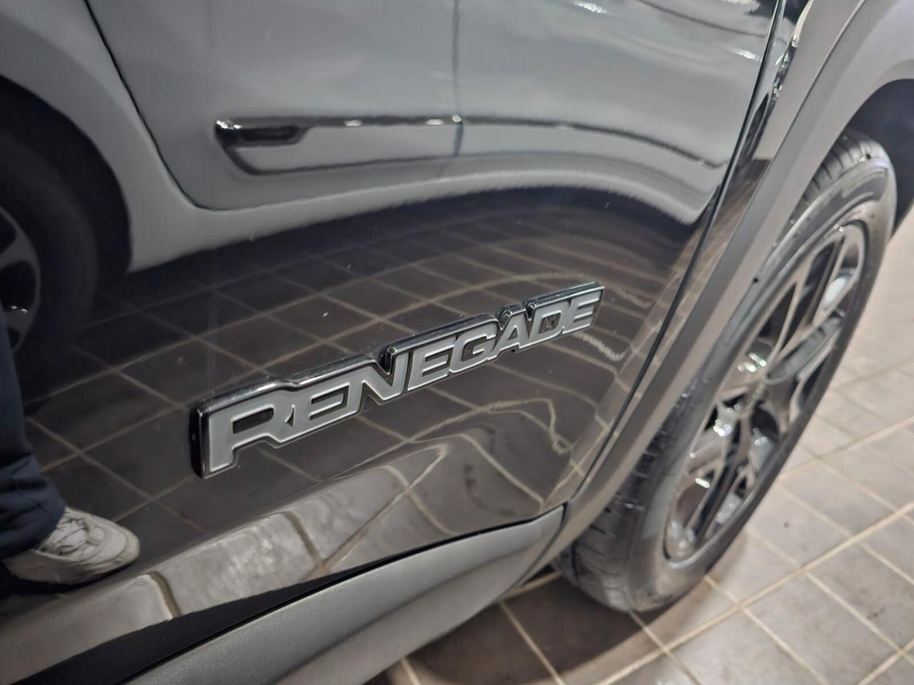 NUOVA JEEP RENEGADE LIMITED BLACK LINE 1.6 MJT 130CV