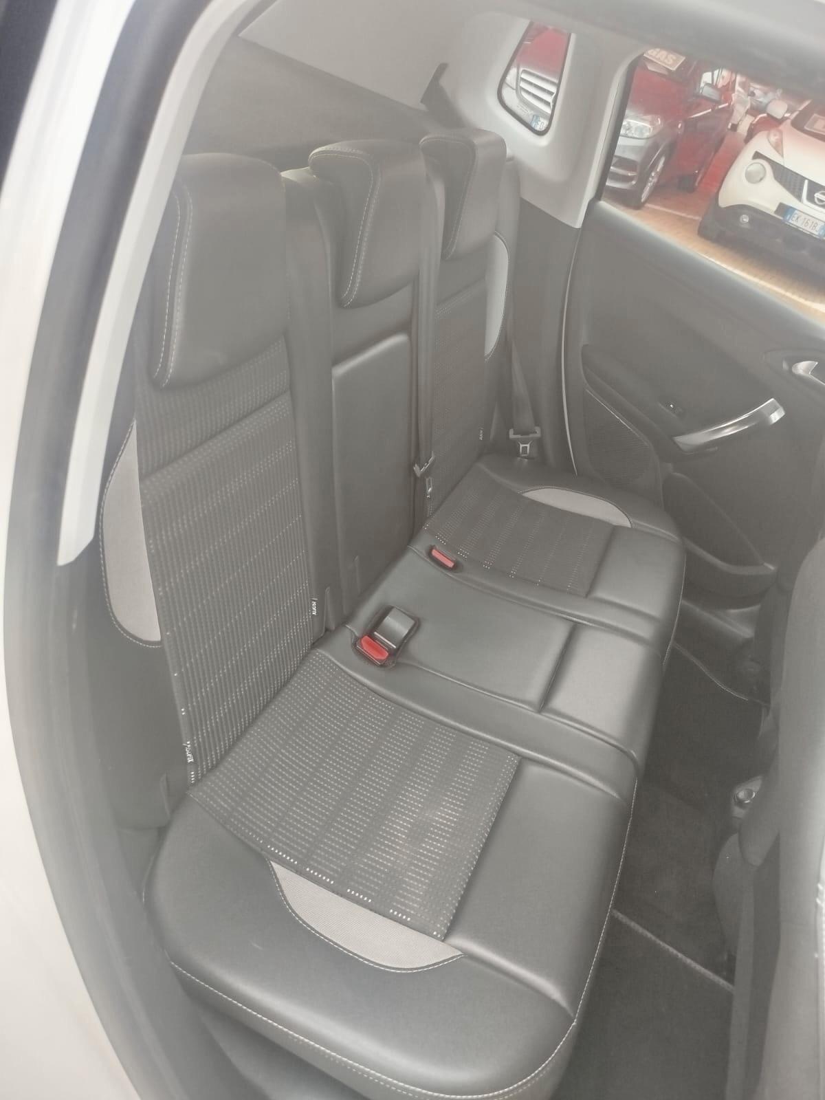 Peugeot 2008 BlueHDi 120 S&S Allure