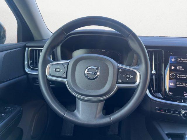 VOLVO V60 B4 (d) Geartronic Momentum Business