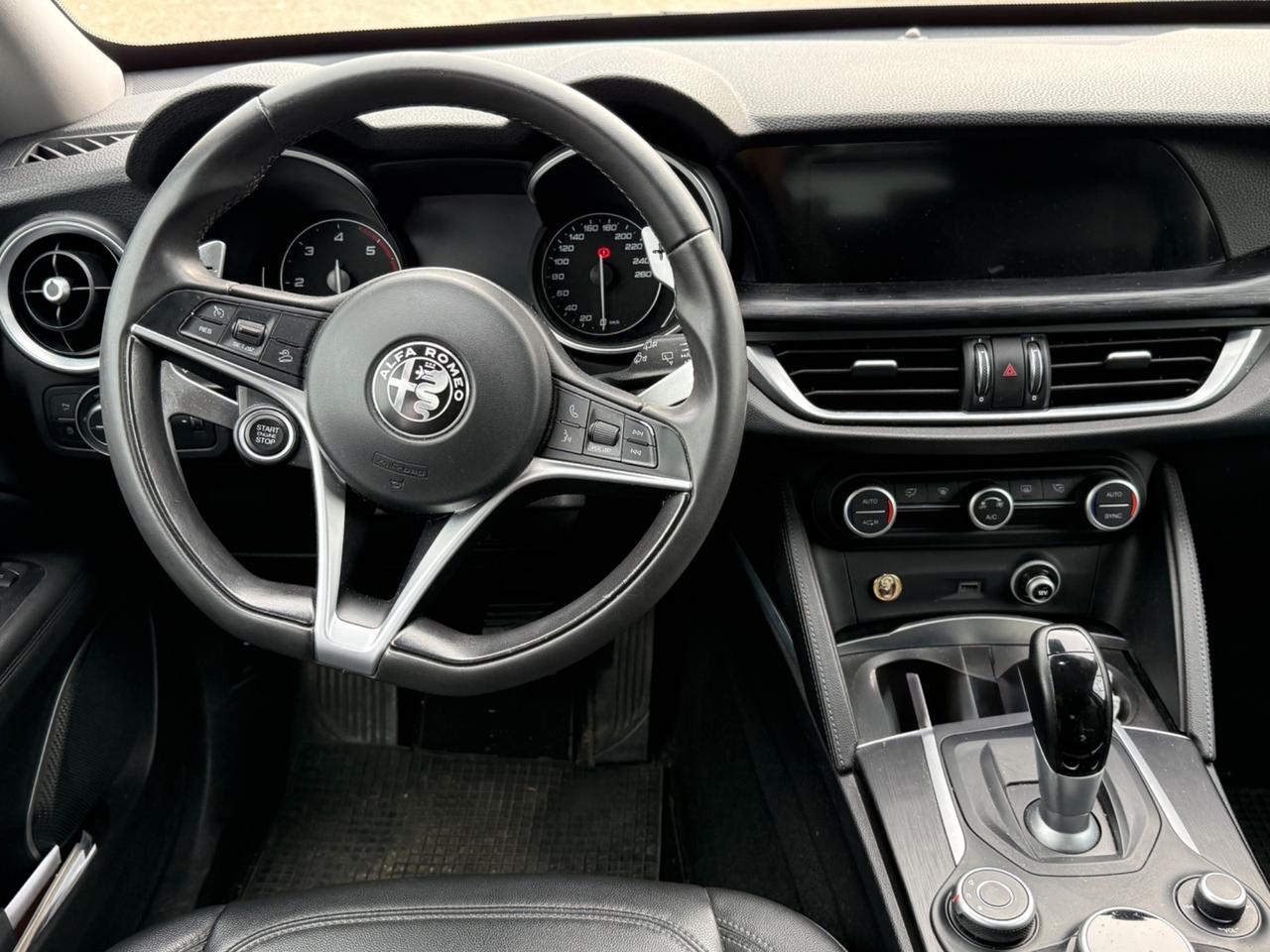 Alfa Romeo Stelvio 2.2 Turbodiesel 210 CV AT8 Q4