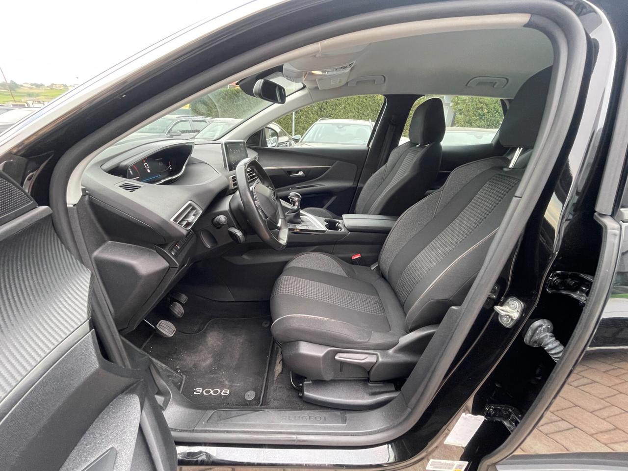 Peugeot 3008 BlueHDi 130 S&S Active Pack