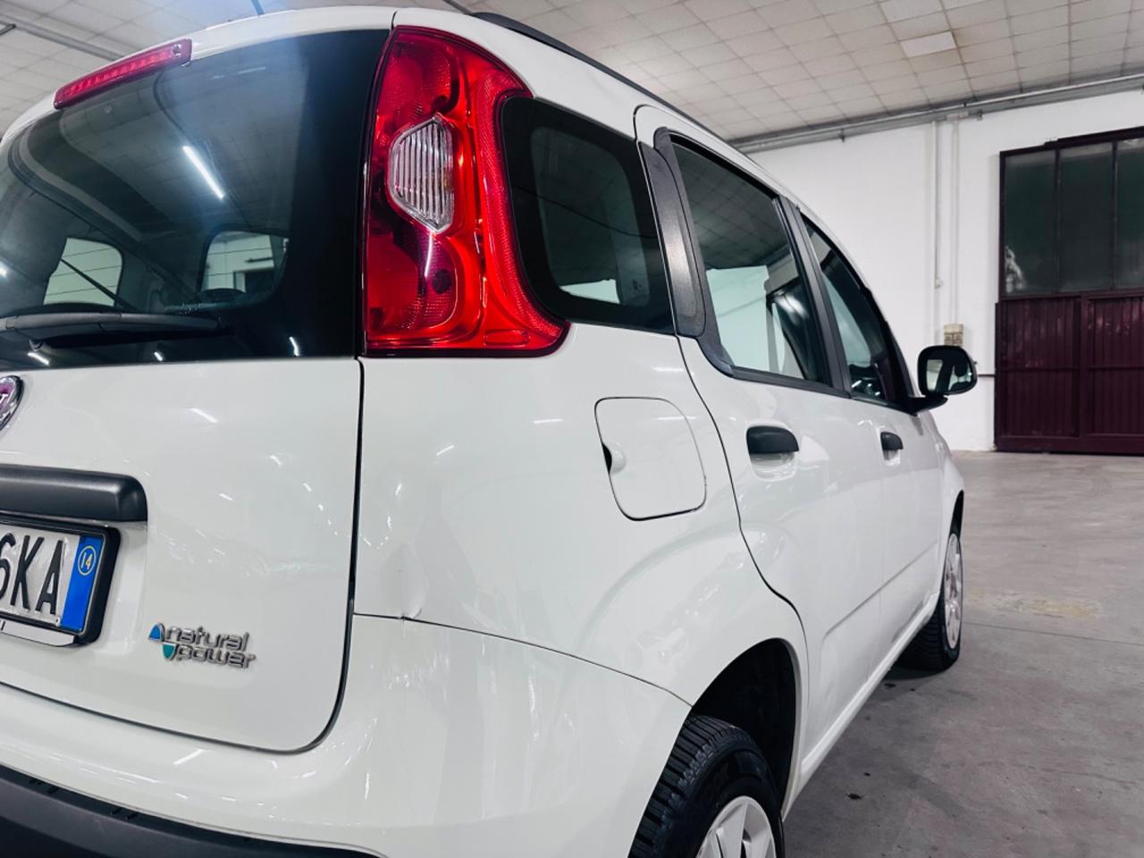 Fiat Panda 0.9 TwinAir Turbo Natural Power Lounge