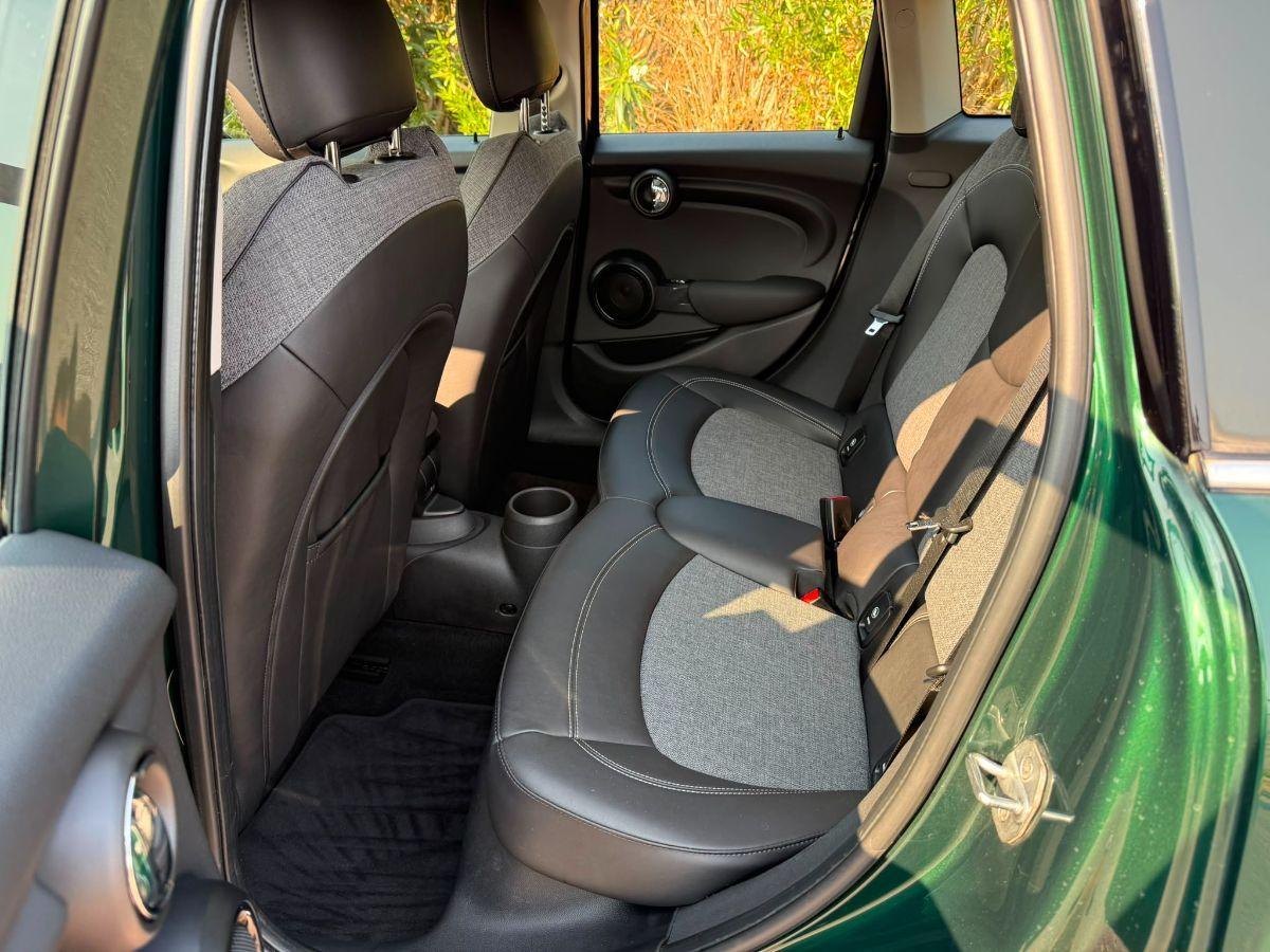 MINI 1.5 COOPER D BOSTON SEVEN 5 Porte; Tetto Panoramico e Apribile Elettricamente;