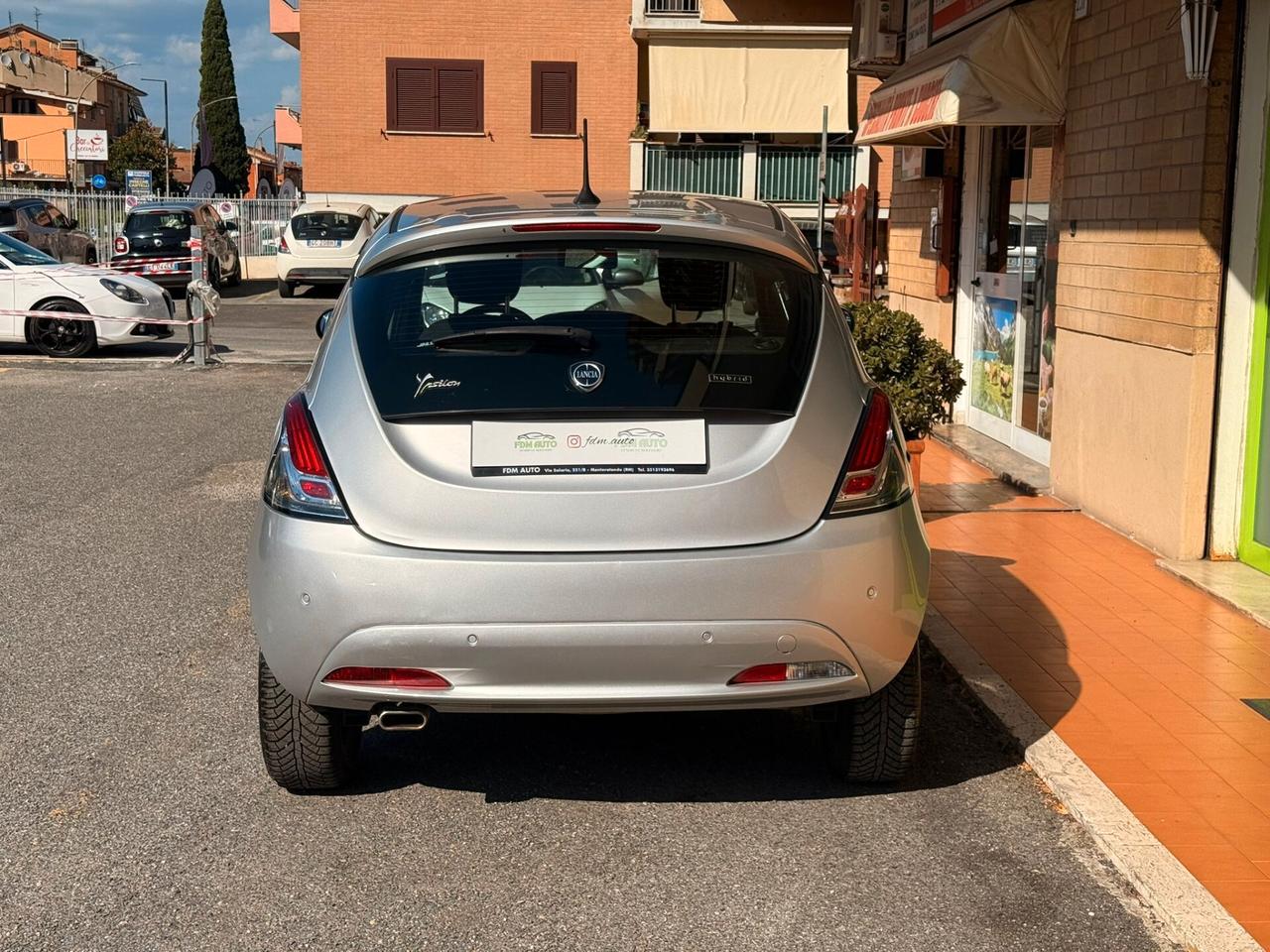 Lancia Ypsilon 1.0 FireFly 5 porte S&S Hybrid Ecochic Gold