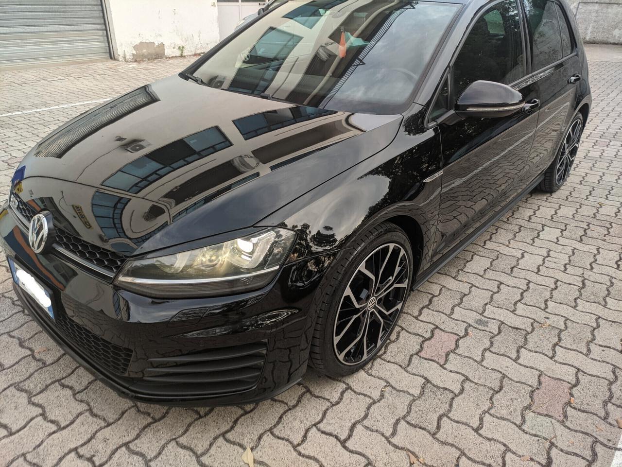 Volkswagen Golf GTD 184 CV DSG