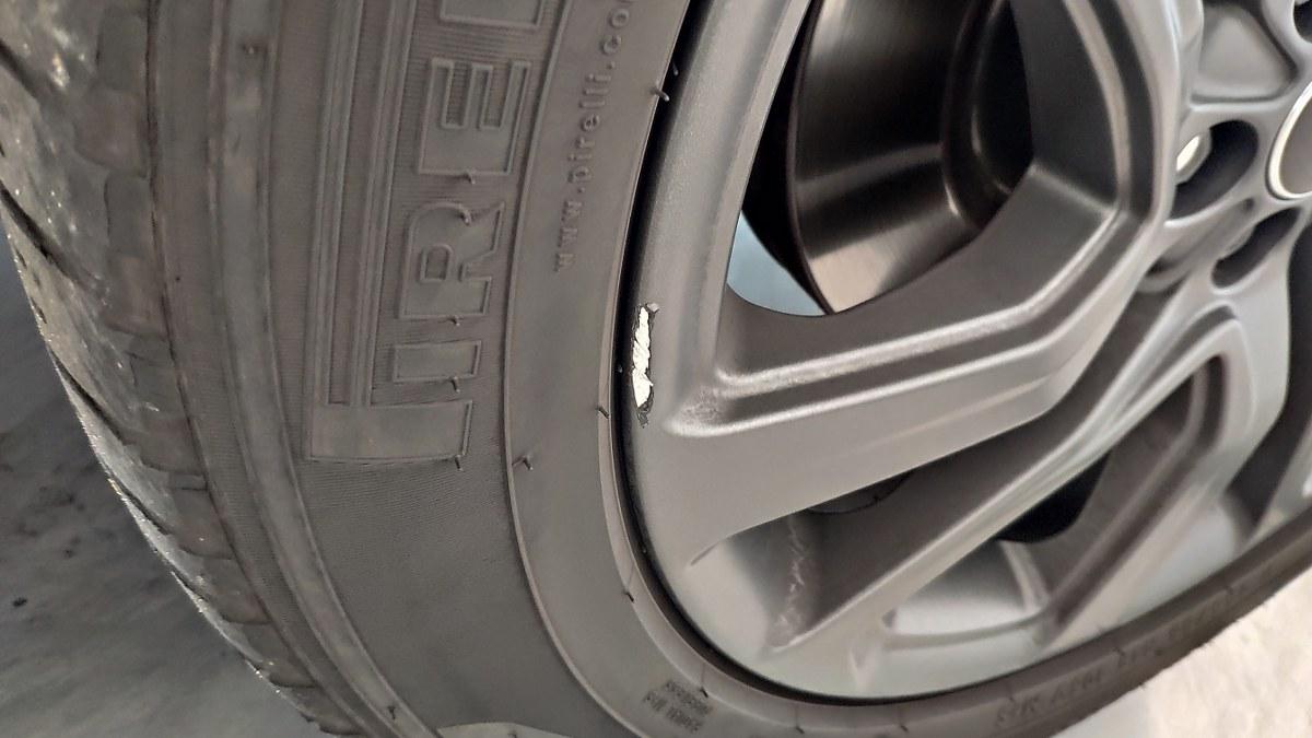 LAND ROVER Discovery Sport SOLO PER COMMERCIANTI AUTO SENZA GARANZIA