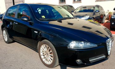 Alfa Romeo 147 1.6 16V TS 5 porte GPL - PERFETTO STATO -