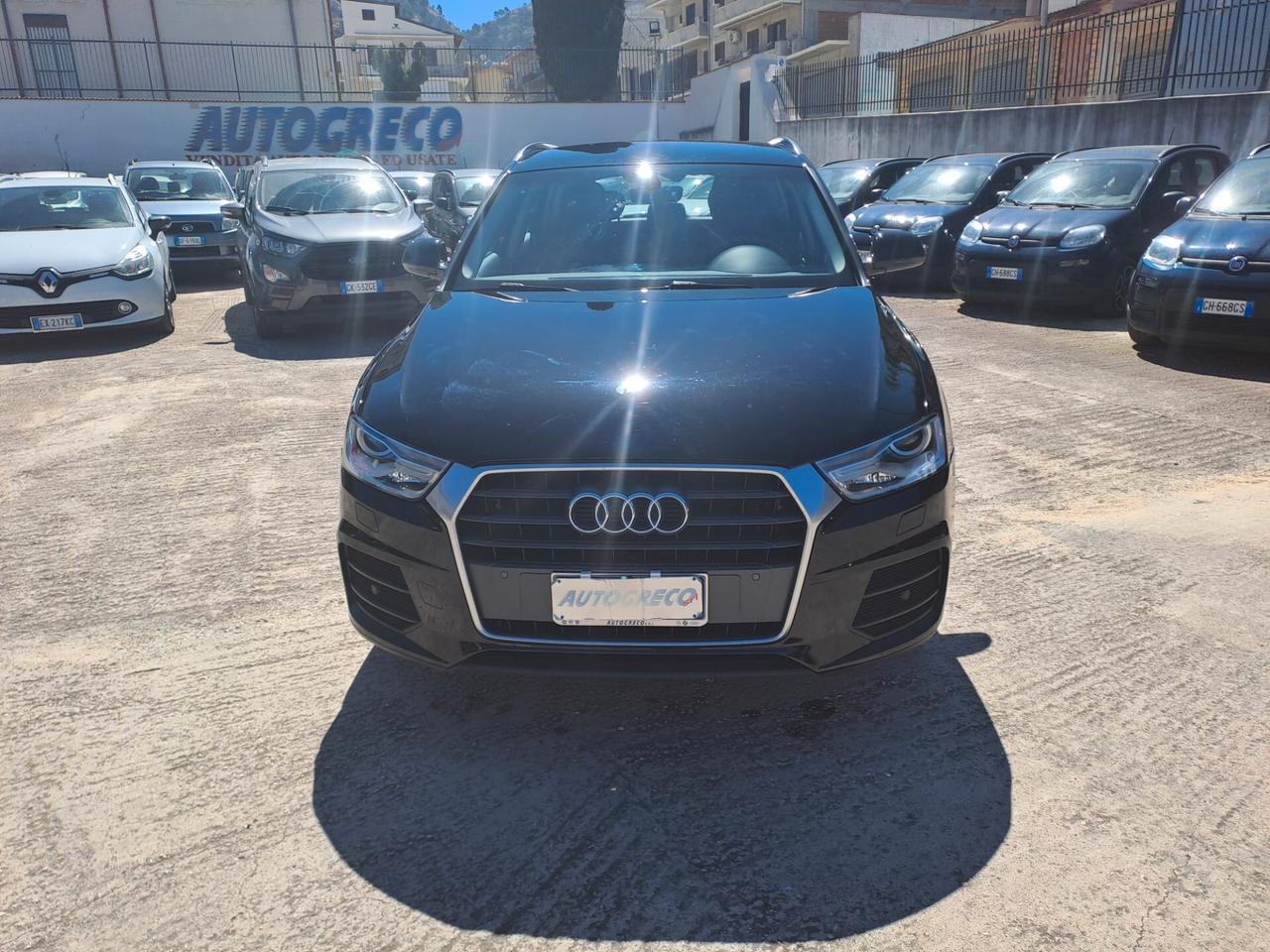 Audi Q3 2.0 TDI 120 CV Business