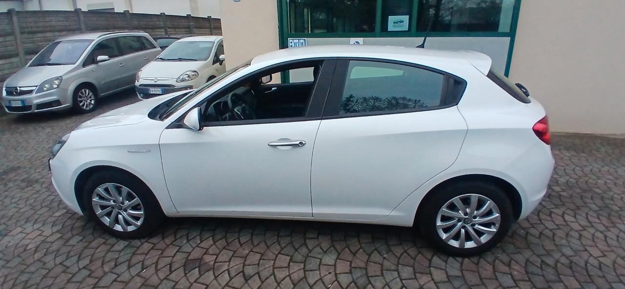 A R Giulietta 1.6 mj euro 6 neopatentati