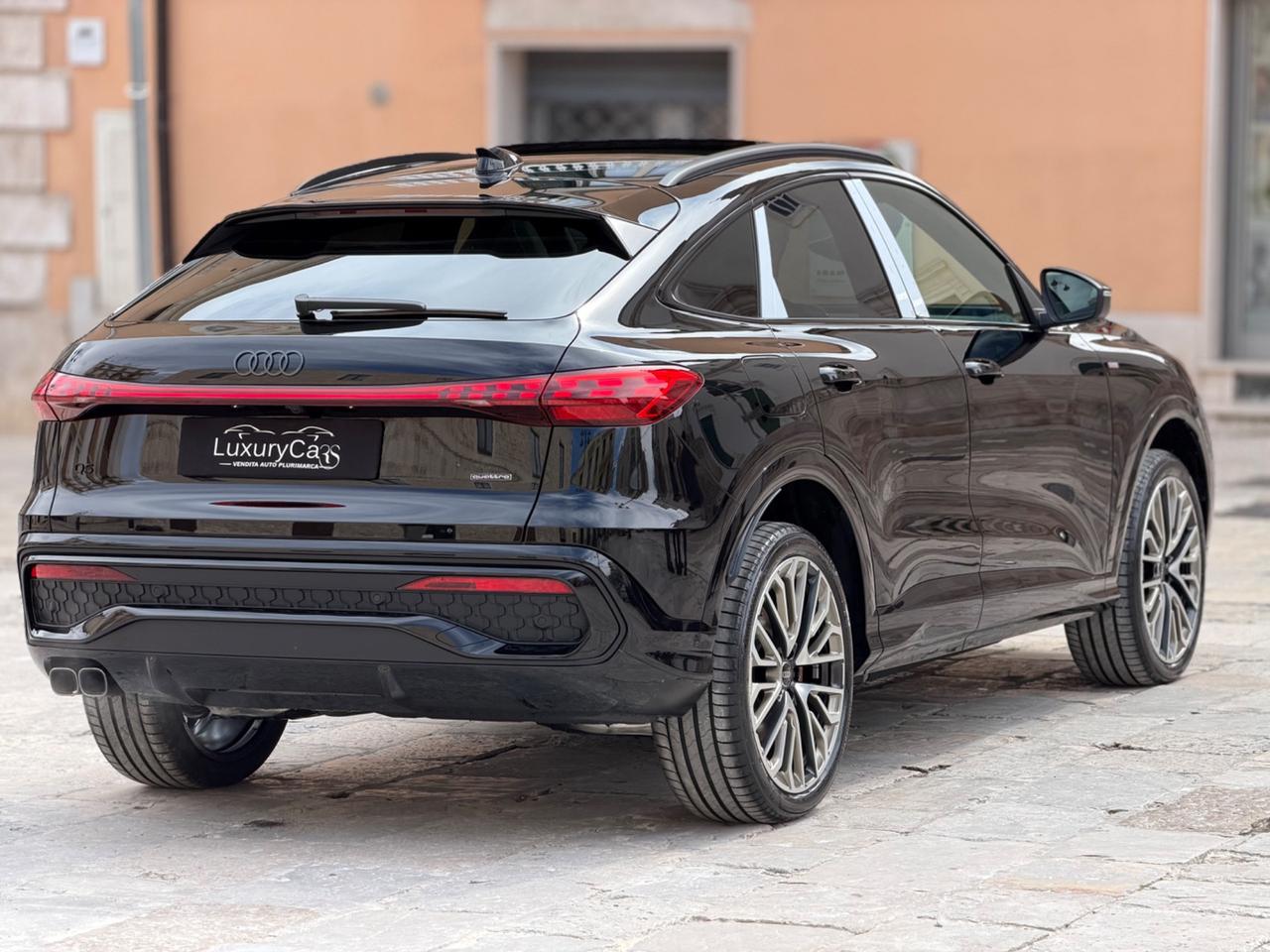 AUDI Q5 SPORTBACK S LINE EDITION 2.0 TDI MHEV QUATTRO S TRONIC 204 CV TETTO MATRIX