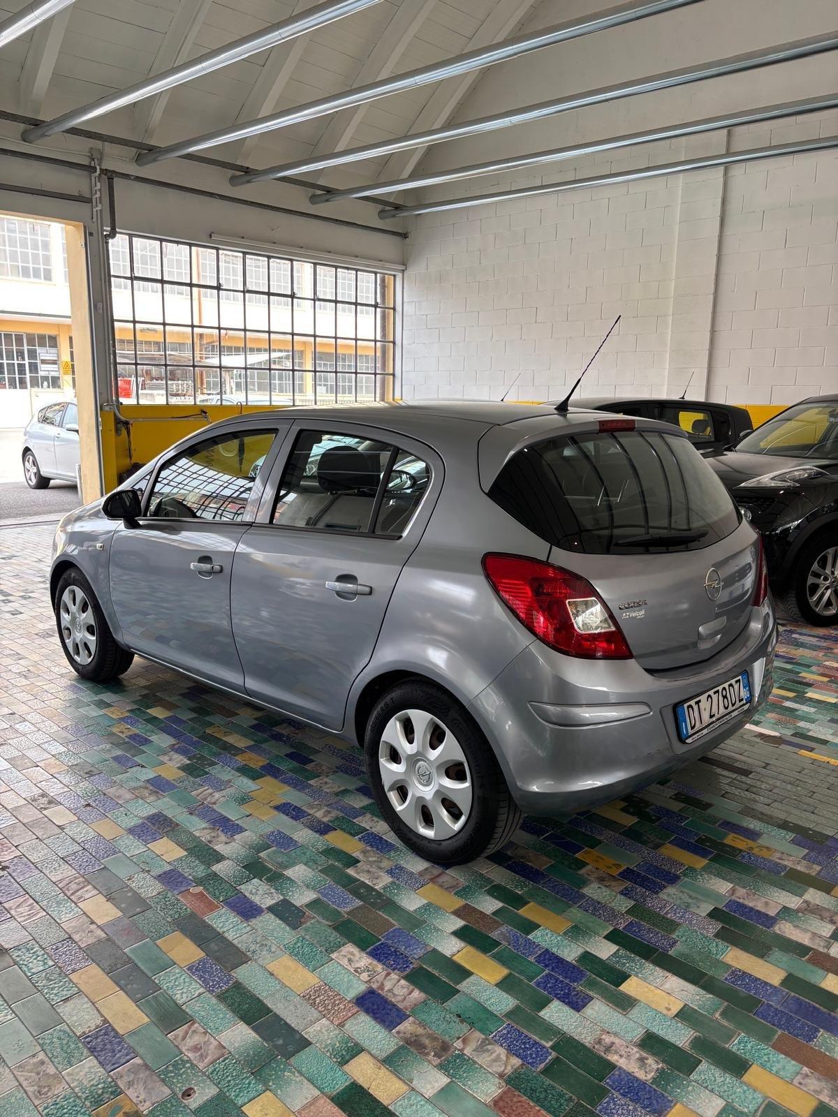 Opel Corsa 1.2 5 porte Enjoy