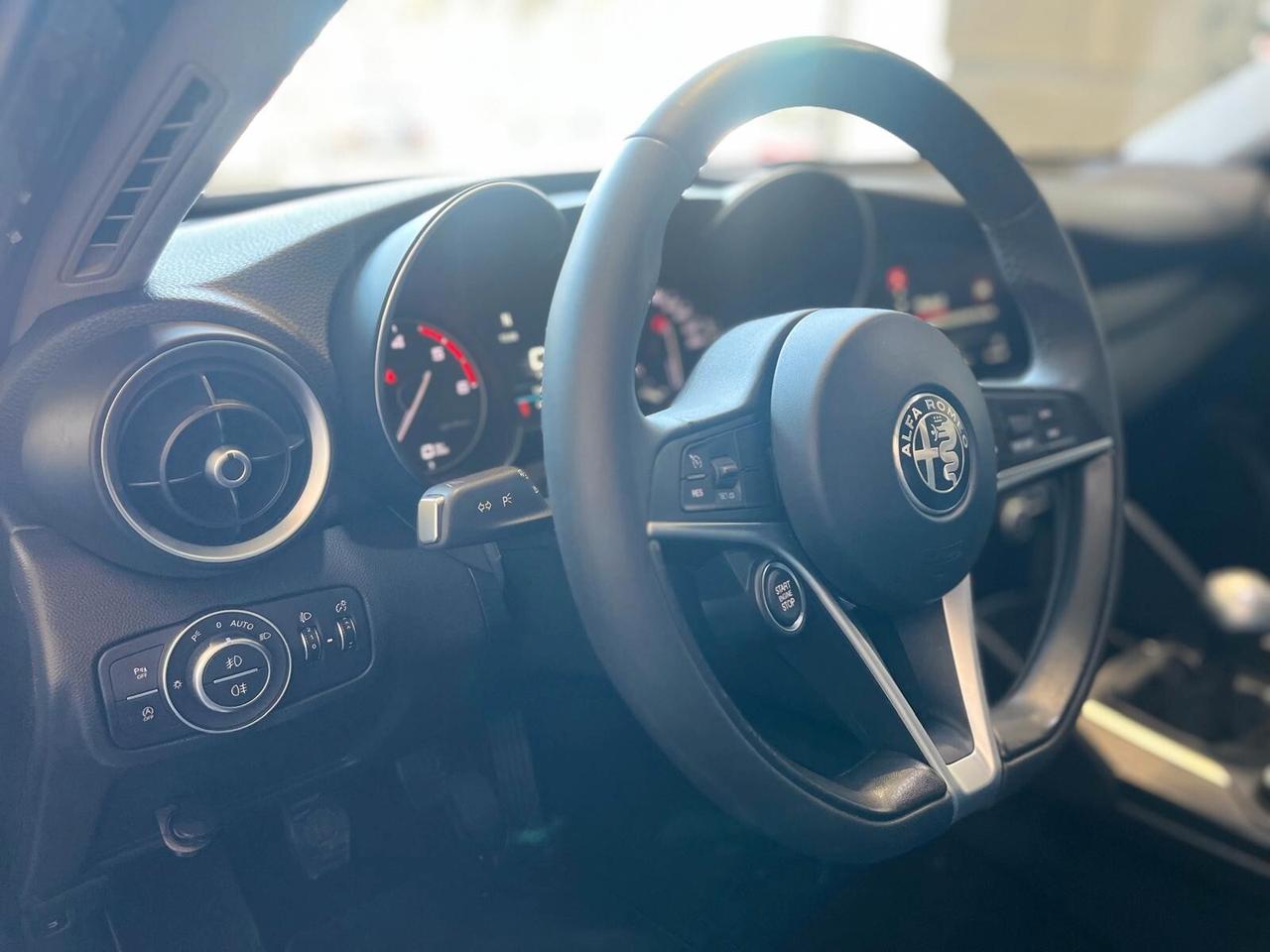 ALFA ROMEO GIULIA 2.2 Turbodiesel 180 CV 87600KM *UNICOPRO*