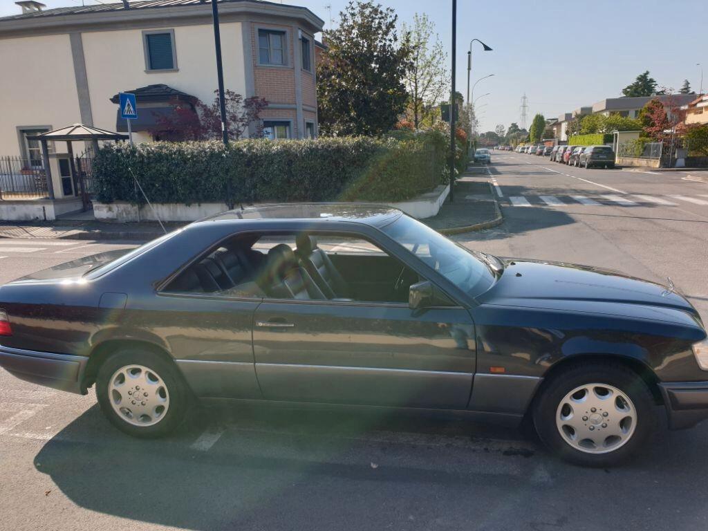 Mercedes-benz E-Series C E 200 cat Coupé full.opt unica