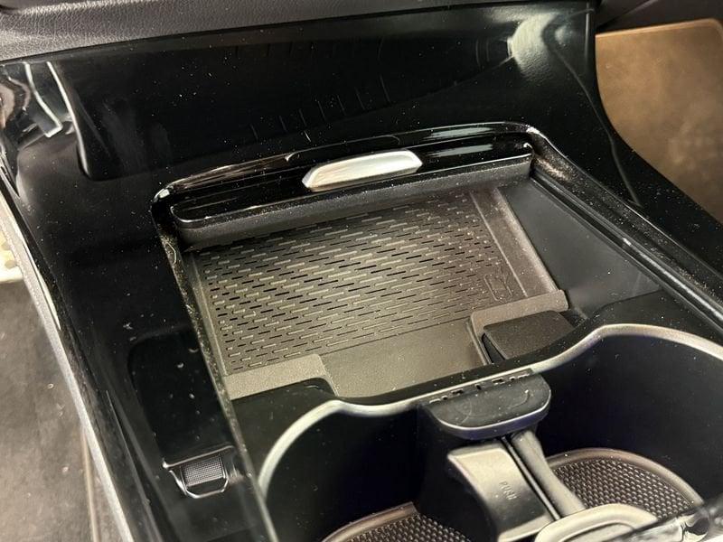 Mercedes-Benz Classe A A 180 d Automatic Premium Plus AMG Line