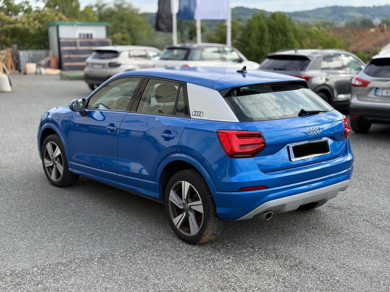 Audi Q2 30 TDI Business