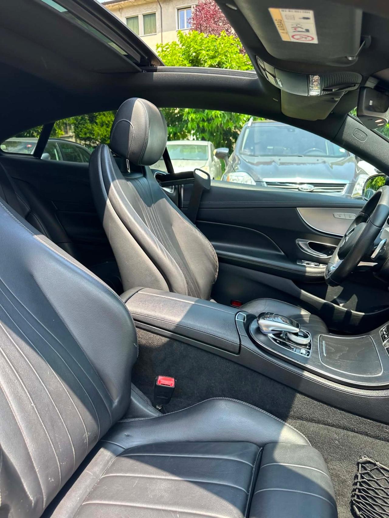 Mercedes-benz E220d 4MATIC PREMIUM PLUS FULLOPT KMCERT