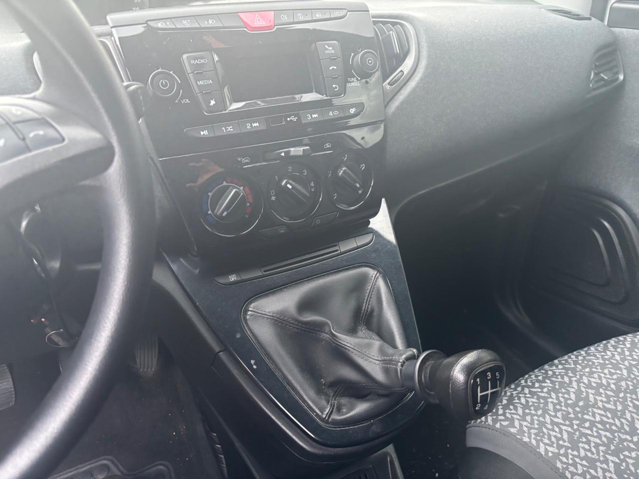 Lancia Ypsilon 1.2 69 CV 5 porte S&S Elefantino Blu