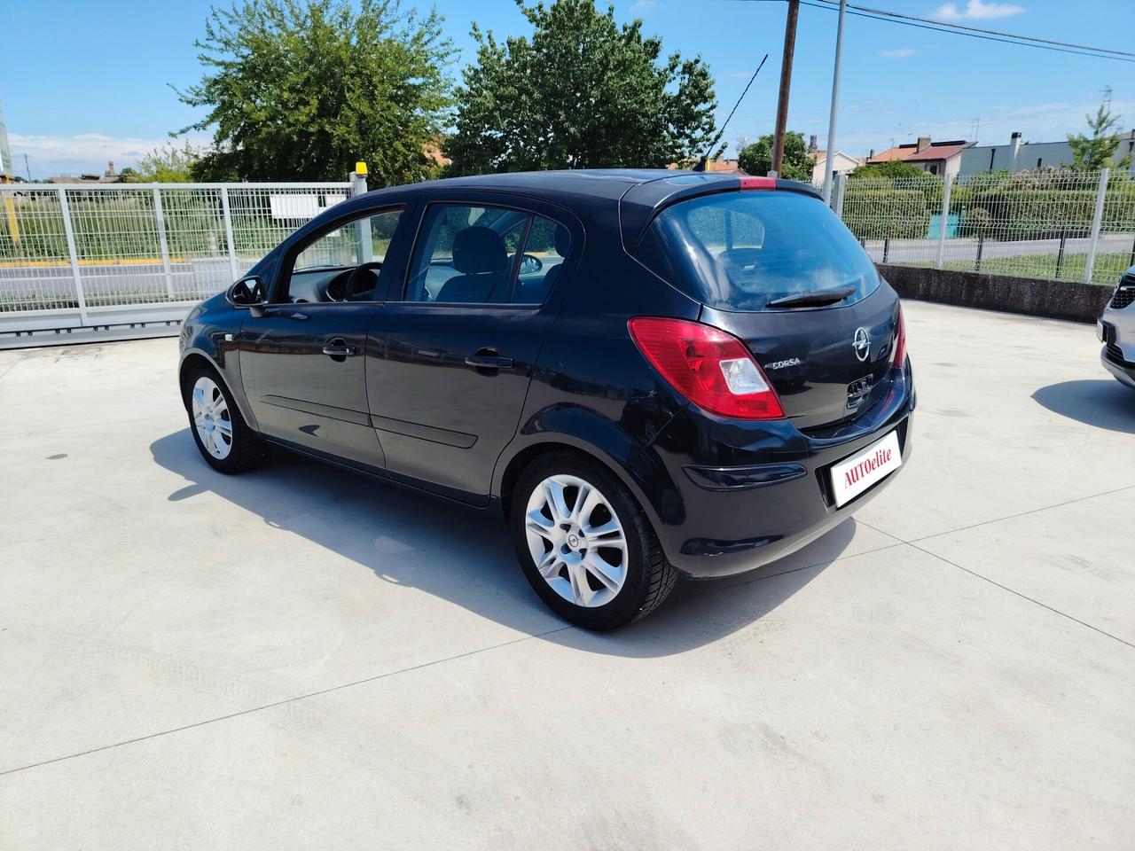 Opel Corsa 1.0 12V 5 porte Enjoy
