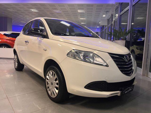 LANCIA Ypsilon 0.9 TwinAir 85 CV 5P. Metano Ecochic Silver