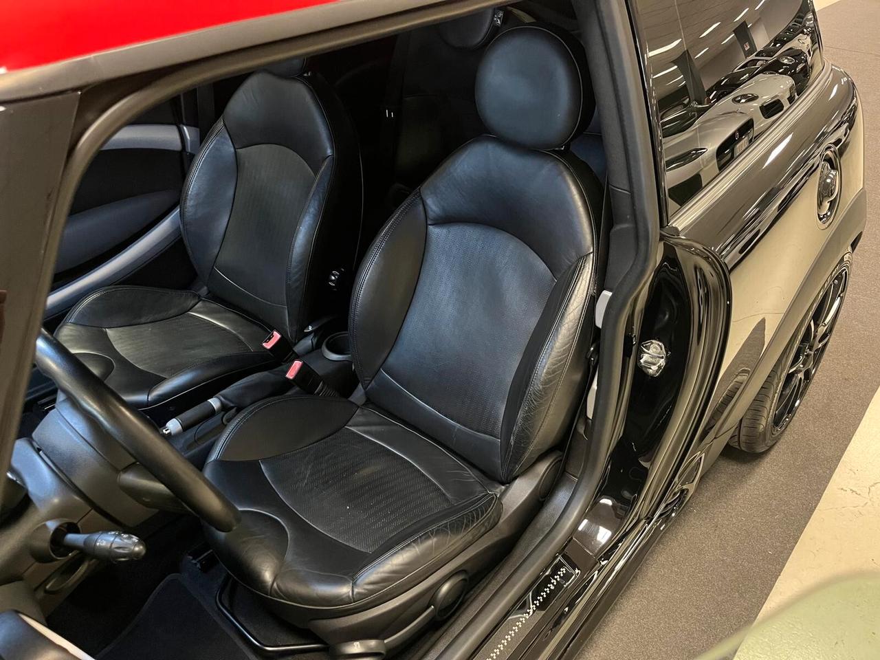 Mini 1.6 16V Cooper S allestimento JCW