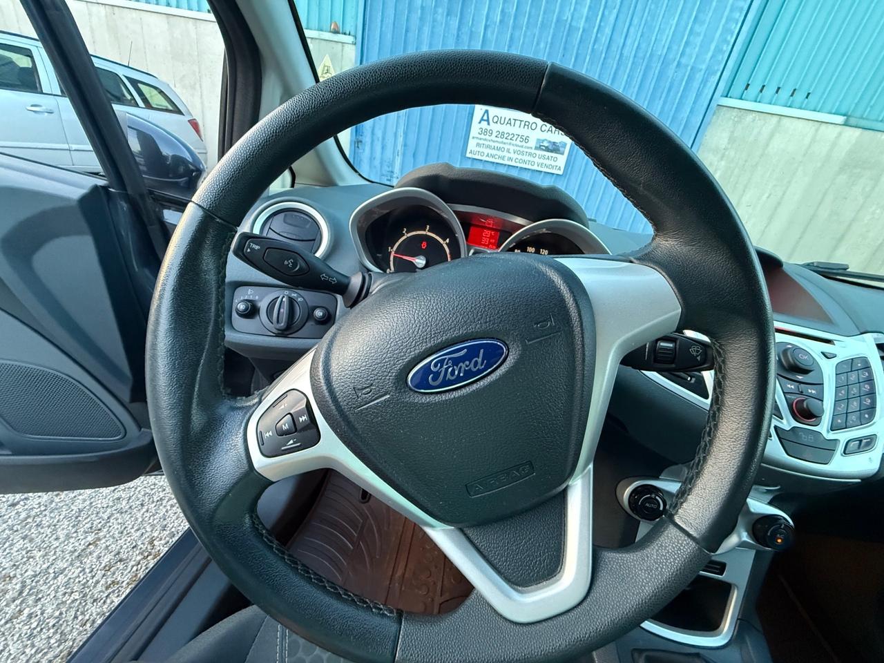 Ford Fiesta 1.4 TDCi 70CV 5 porte Titanium