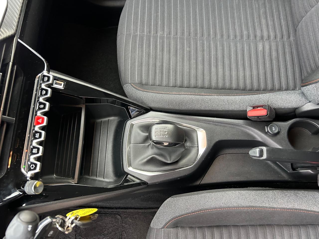 Peugeot 208 1.2 75 CV ( 30.000 KM) PARI AL NUOVO!!!