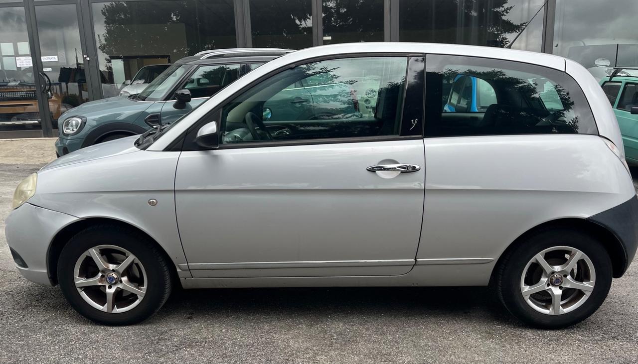 Lancia Ypsilon 1.3 MJT 90 CV -Km207000-