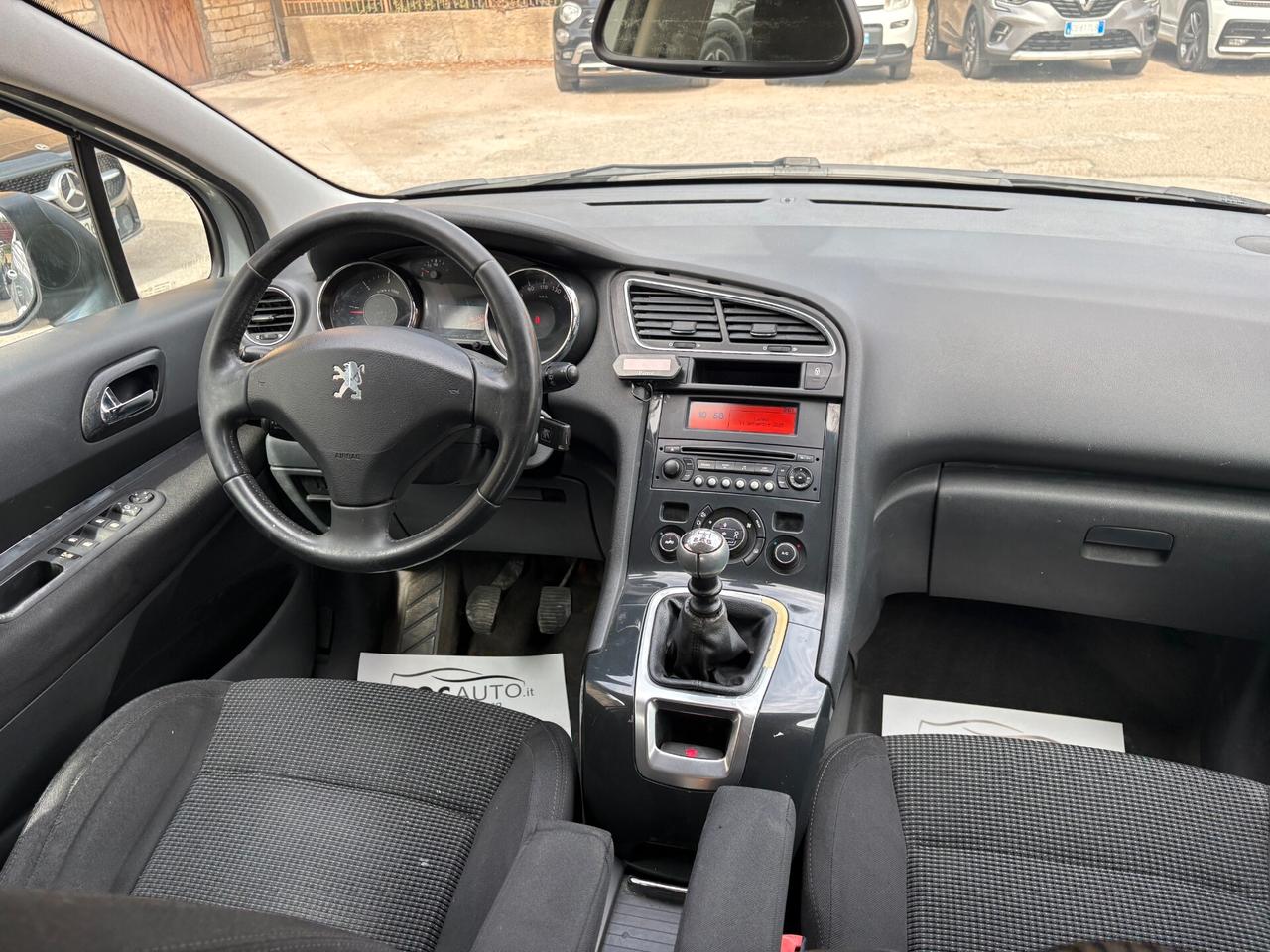 Peugeot 5008 1.6 HDi 112CV Premium