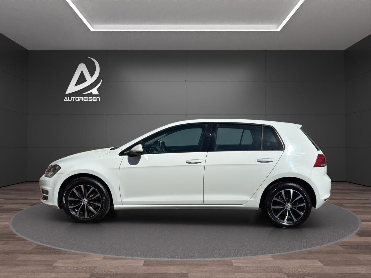 Volkswagen Golf 1.2 TSI 105 CV 5p. Comfortline BlueMotion Technology Neo patentati