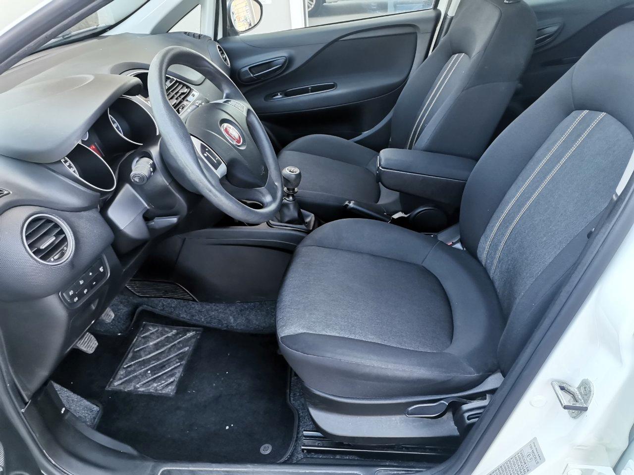 Fiat Punto 5 Porte Punto 5p 1.2 Young c/navi,radio