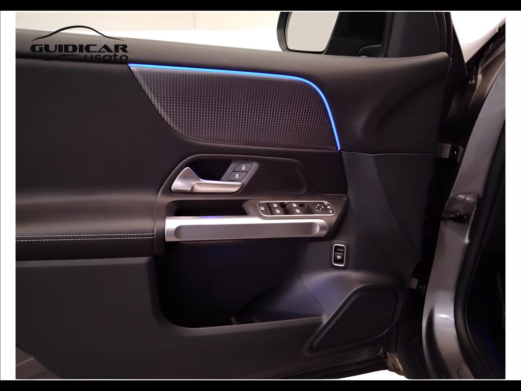 Mercedes-Benz GLB - X247 2019 - GLB 180 d Sport Plus auto