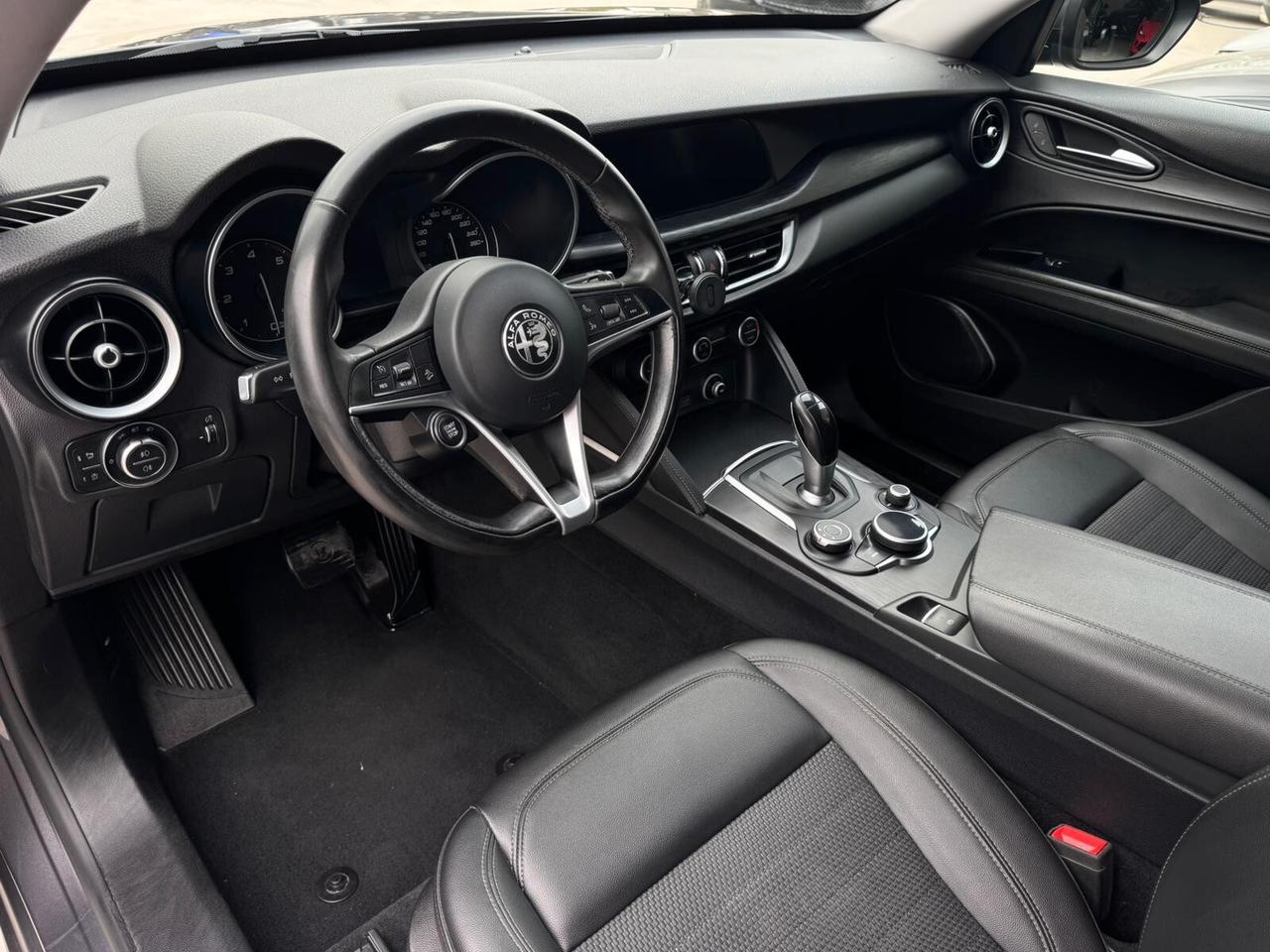 Alfa Romeo Stelvio 2.2 Turbodiesel 210 CV AT8 Q4 Super